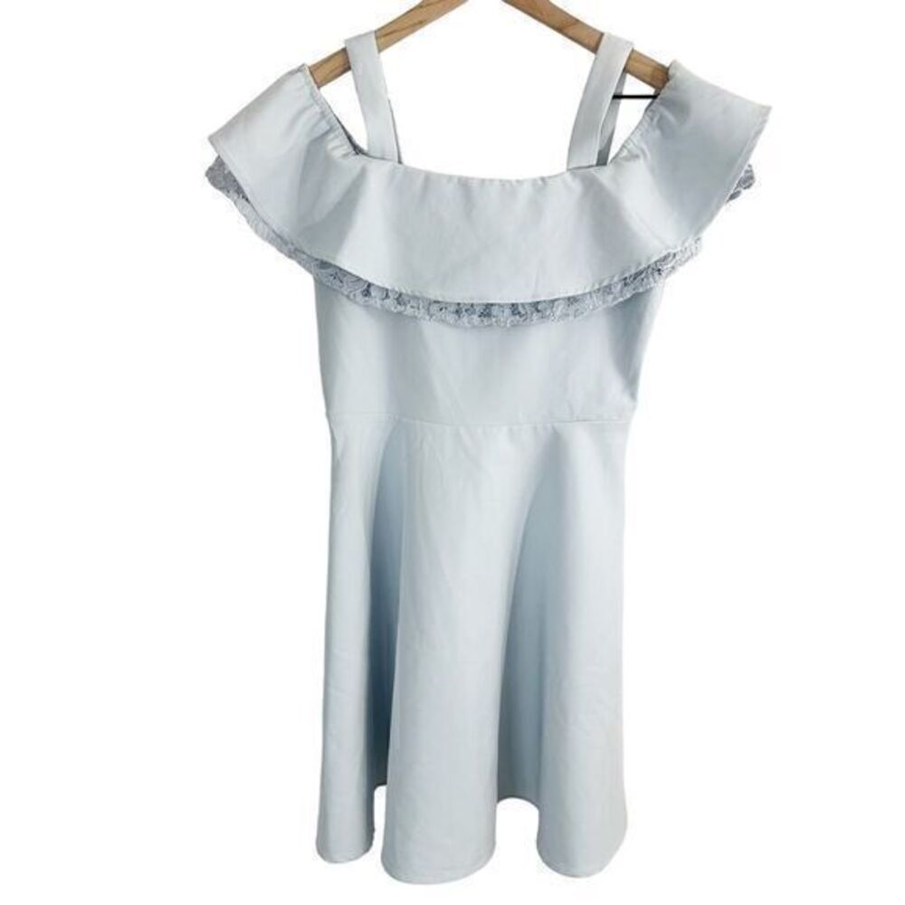 Bardot‎ Junior Formal Lace Cold Shoulder Knee Length Dress Light Blue Size 18